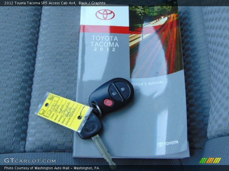 Black / Graphite 2012 Toyota Tacoma SR5 Access Cab 4x4