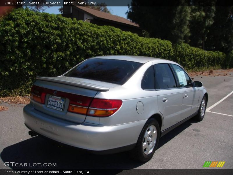 Bright Silver / Gray 2002 Saturn L Series L300 Sedan