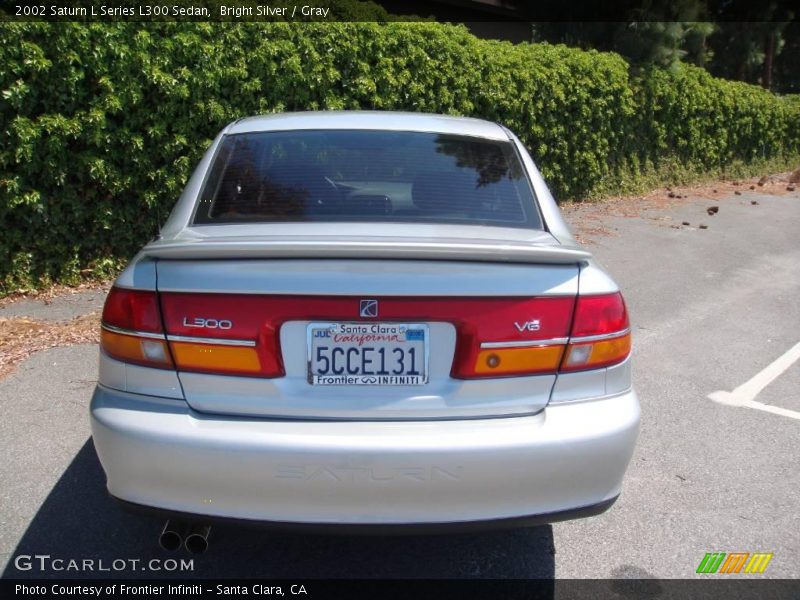 Bright Silver / Gray 2002 Saturn L Series L300 Sedan