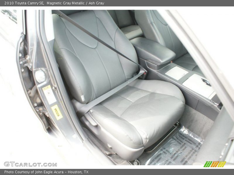 Magnetic Gray Metallic / Ash Gray 2010 Toyota Camry SE