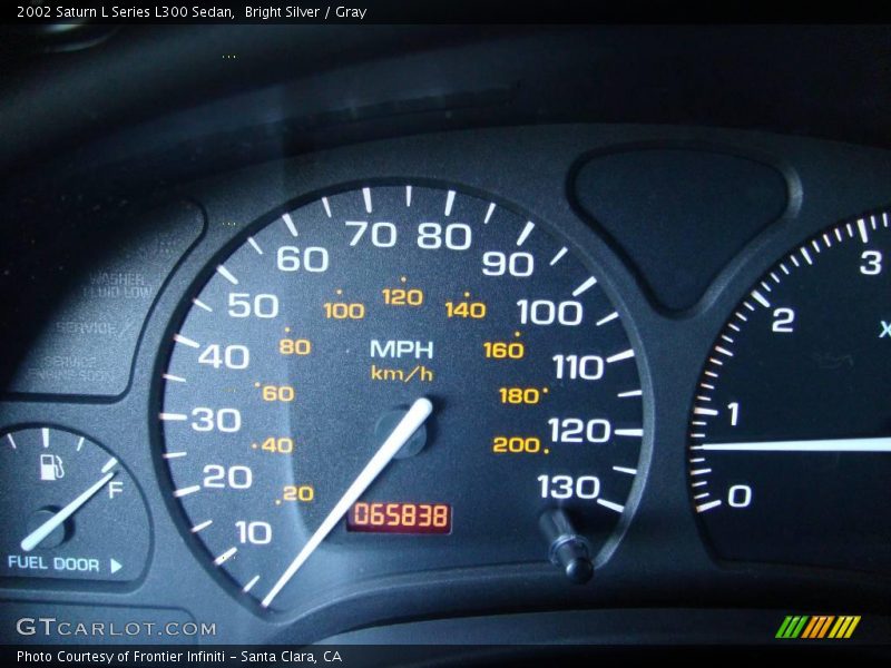 Bright Silver / Gray 2002 Saturn L Series L300 Sedan