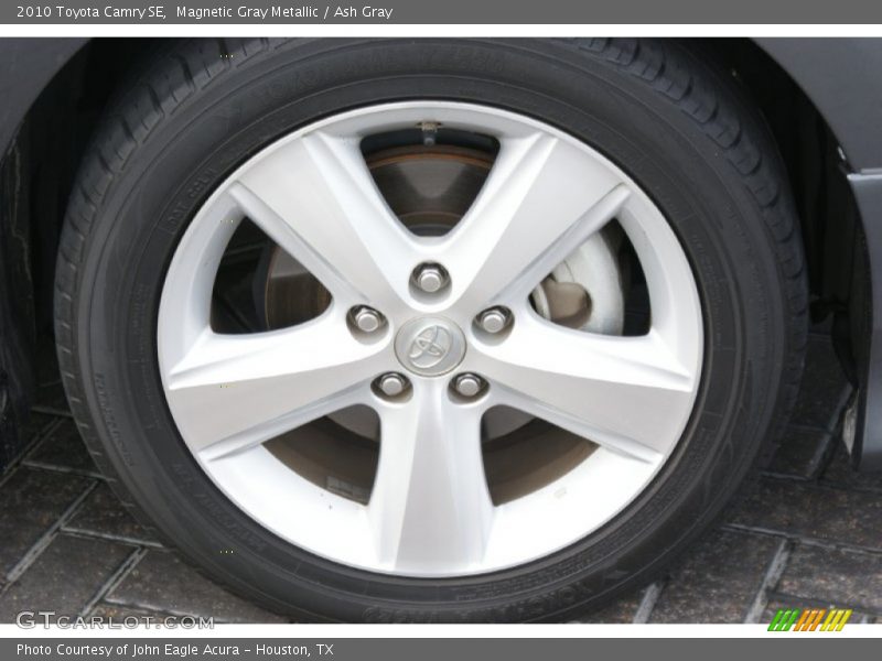 Magnetic Gray Metallic / Ash Gray 2010 Toyota Camry SE