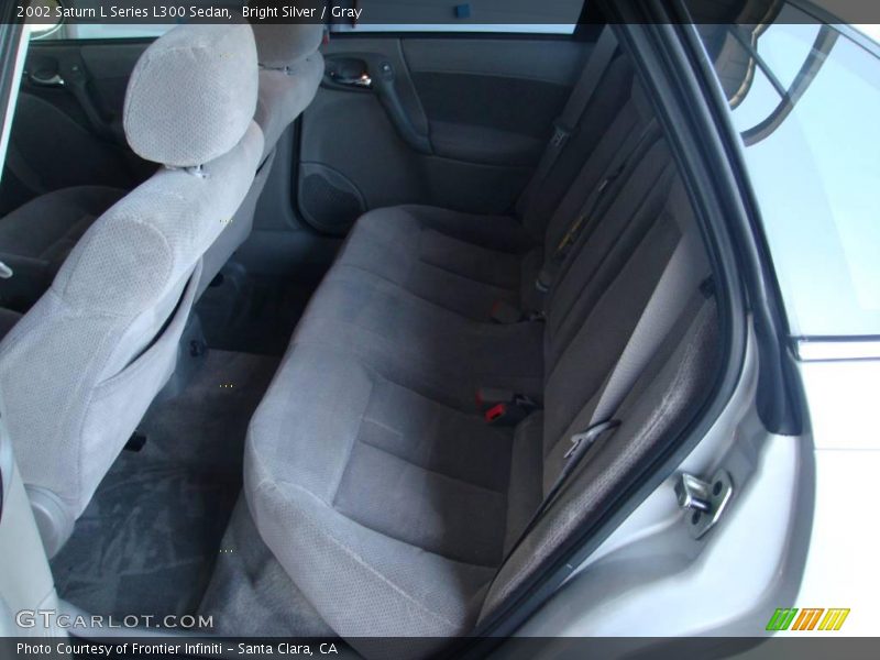 Bright Silver / Gray 2002 Saturn L Series L300 Sedan