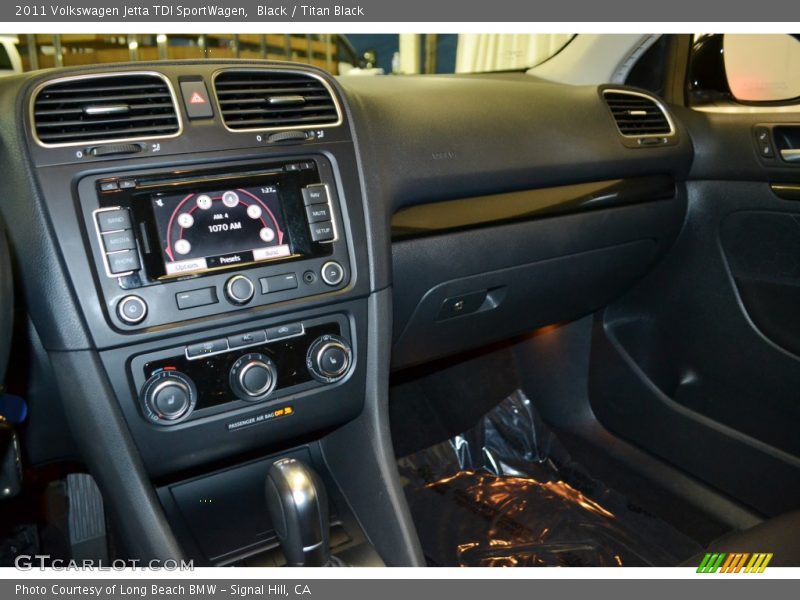 Black / Titan Black 2011 Volkswagen Jetta TDI SportWagen