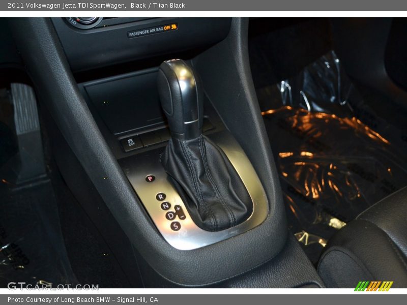 Black / Titan Black 2011 Volkswagen Jetta TDI SportWagen