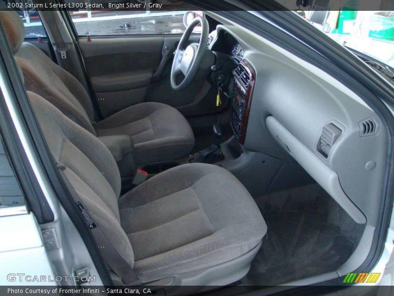 Bright Silver / Gray 2002 Saturn L Series L300 Sedan