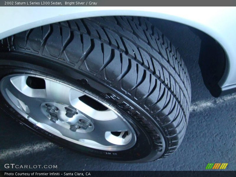 Bright Silver / Gray 2002 Saturn L Series L300 Sedan