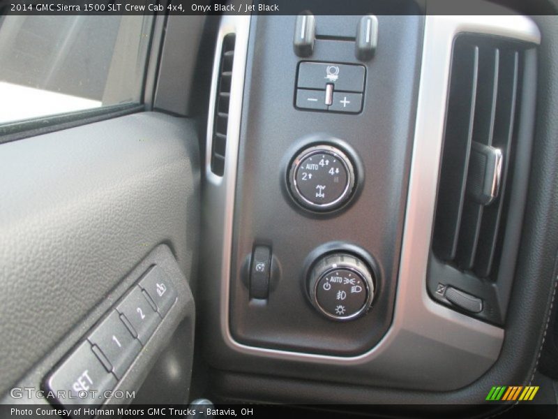 Controls of 2014 Sierra 1500 SLT Crew Cab 4x4