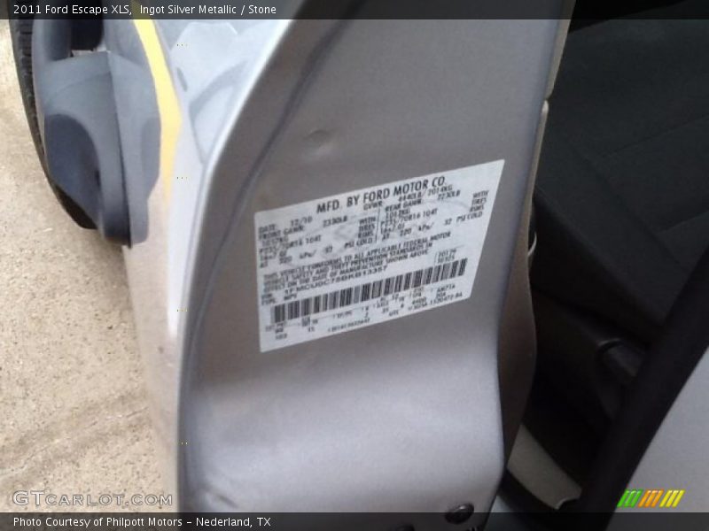 Ingot Silver Metallic / Stone 2011 Ford Escape XLS