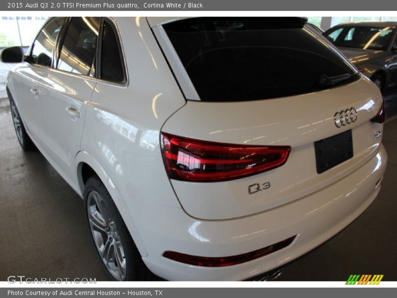 Cortina White / Black 2015 Audi Q3 2.0 TFSI Premium Plus quattro