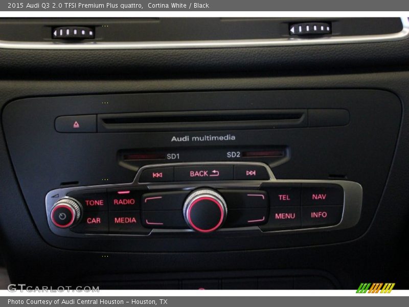 Controls of 2015 Q3 2.0 TFSI Premium Plus quattro