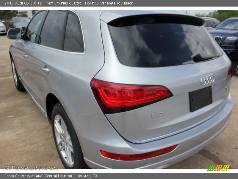 Florett Silver Metallic / Black 2015 Audi Q5 3.0 TDI Premium Plus quattro