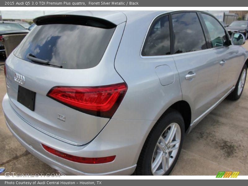 Florett Silver Metallic / Black 2015 Audi Q5 3.0 TDI Premium Plus quattro