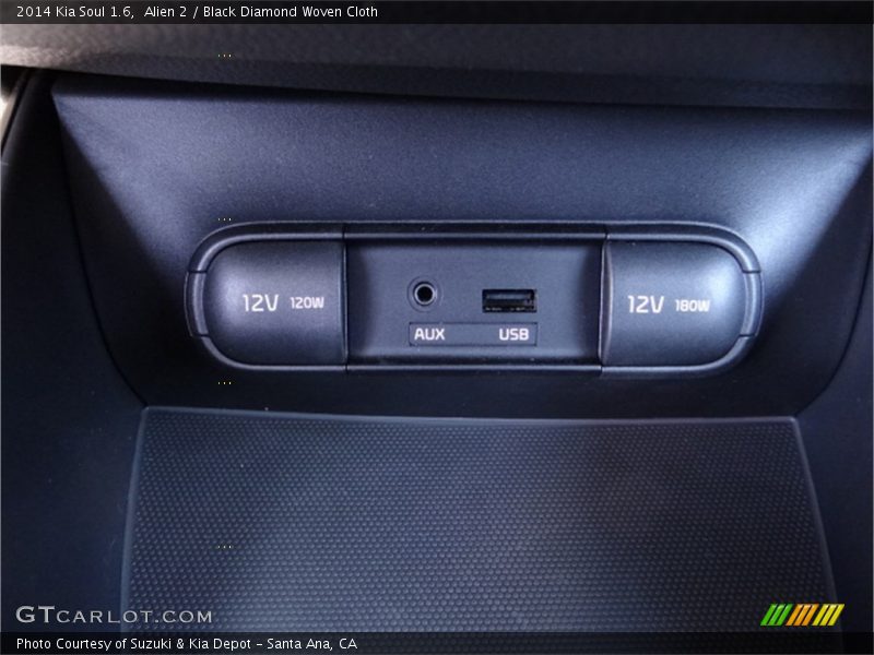 Alien 2 / Black Diamond Woven Cloth 2014 Kia Soul 1.6
