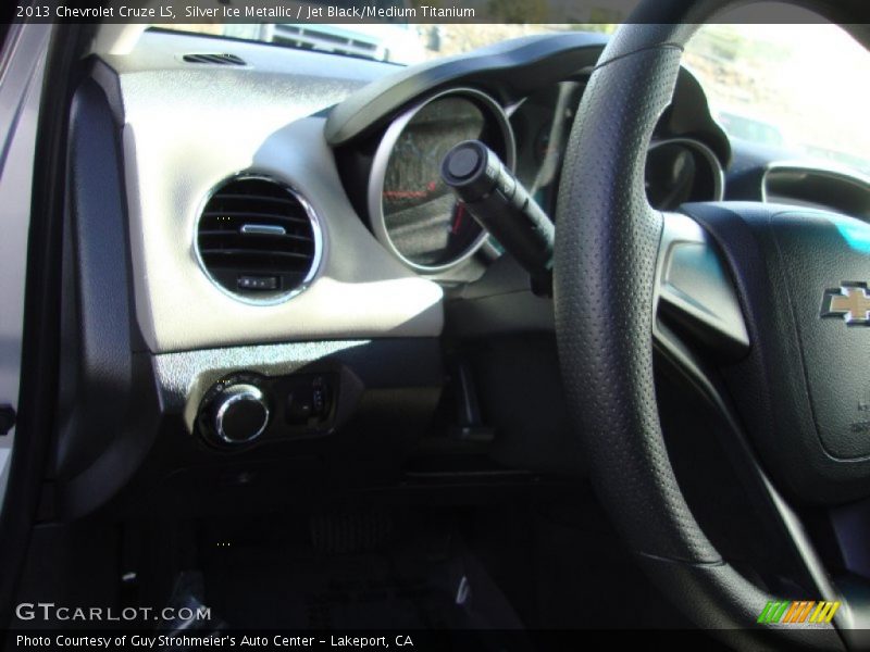 Silver Ice Metallic / Jet Black/Medium Titanium 2013 Chevrolet Cruze LS