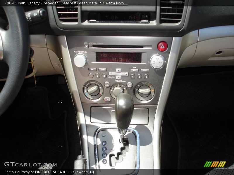 Seacrest Green Metallic / Warm Ivory 2009 Subaru Legacy 2.5i Sedan