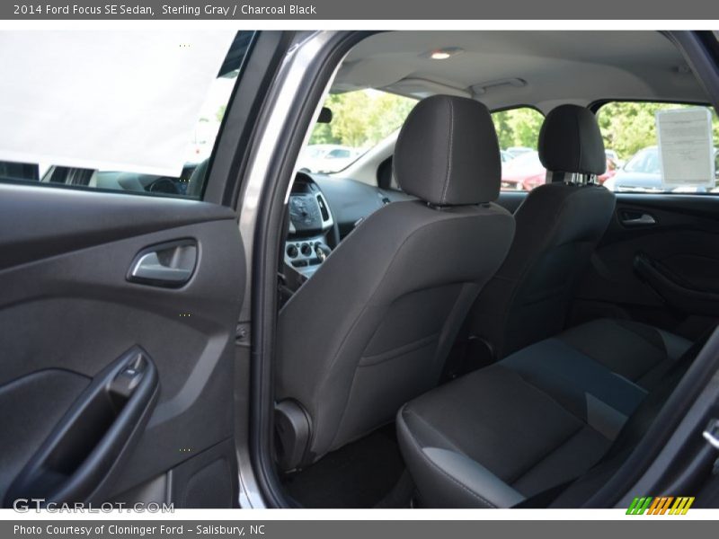 Sterling Gray / Charcoal Black 2014 Ford Focus SE Sedan