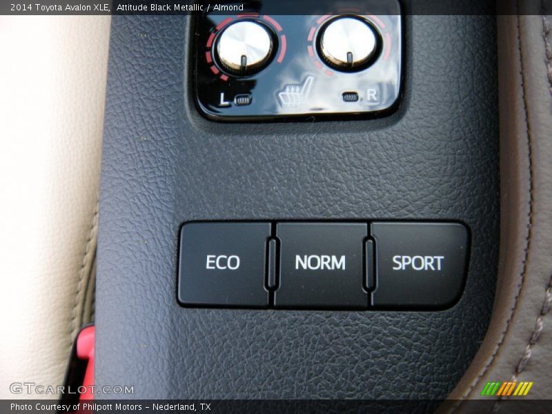 Attitude Black Metallic / Almond 2014 Toyota Avalon XLE