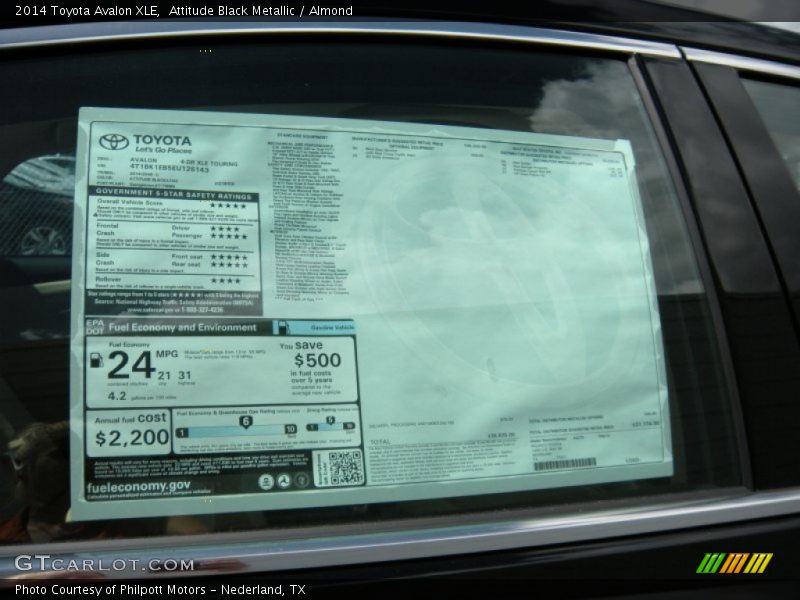 Attitude Black Metallic / Almond 2014 Toyota Avalon XLE