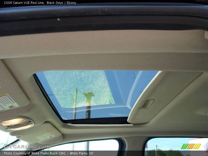 Black Onyx / Ebony 2006 Saturn VUE Red Line