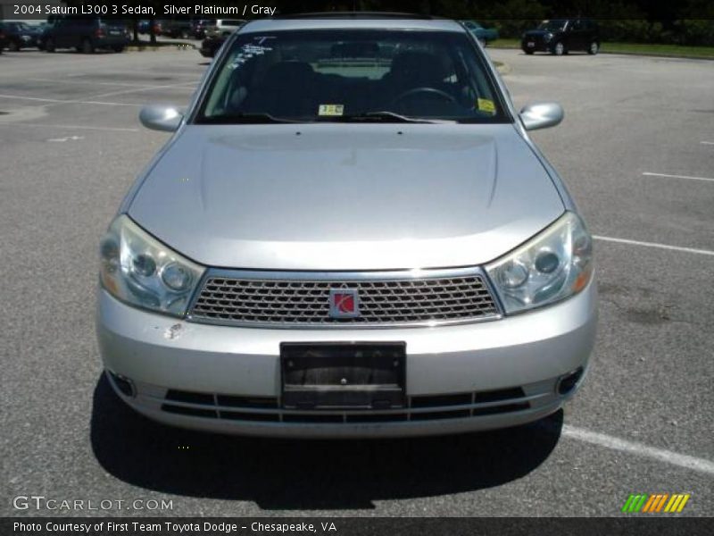 Silver Platinum / Gray 2004 Saturn L300 3 Sedan