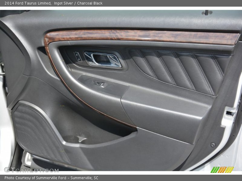 Ingot Silver / Charcoal Black 2014 Ford Taurus Limited