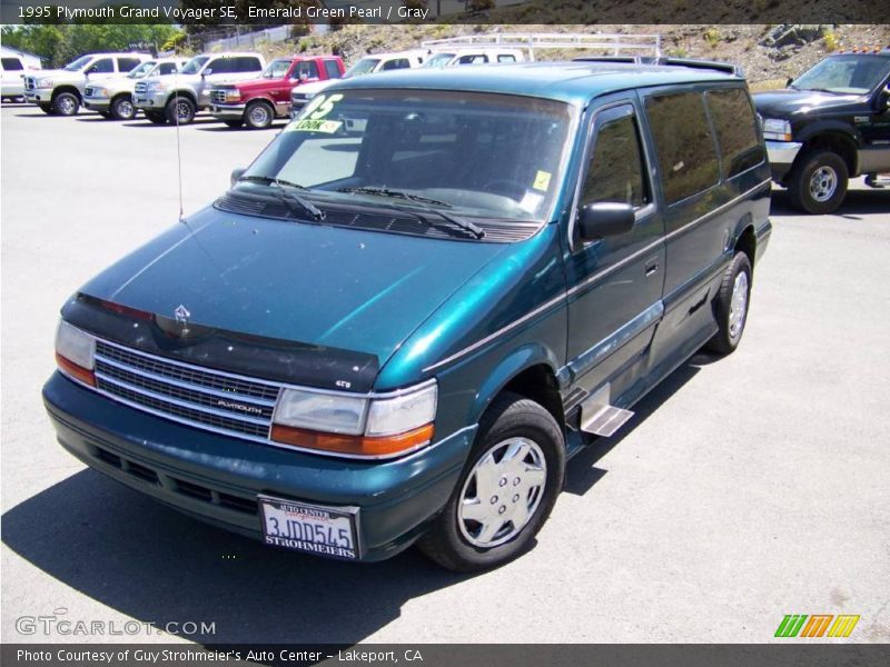 Emerald Green Pearl / Gray 1995 Plymouth Grand Voyager SE