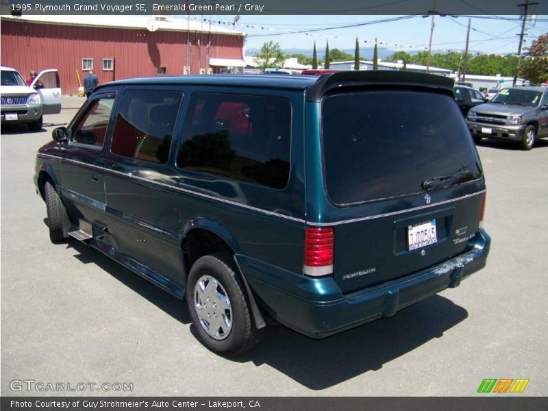 Emerald Green Pearl / Gray 1995 Plymouth Grand Voyager SE