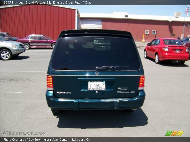 Emerald Green Pearl / Gray 1995 Plymouth Grand Voyager SE