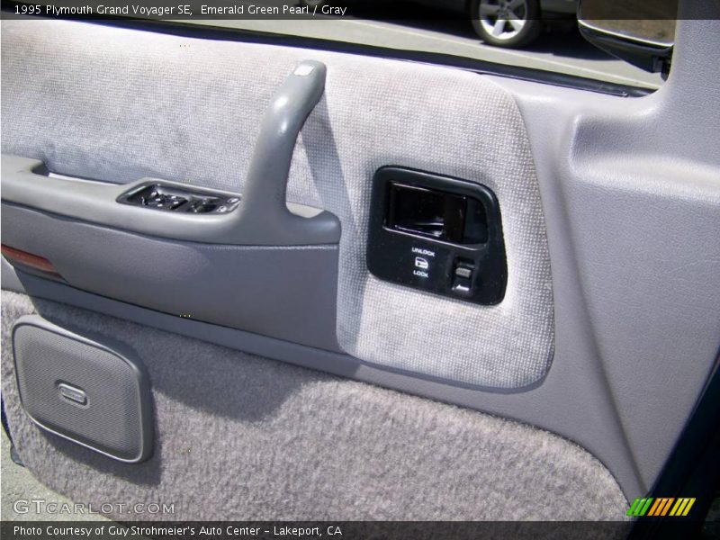 Emerald Green Pearl / Gray 1995 Plymouth Grand Voyager SE