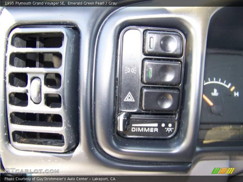 Emerald Green Pearl / Gray 1995 Plymouth Grand Voyager SE