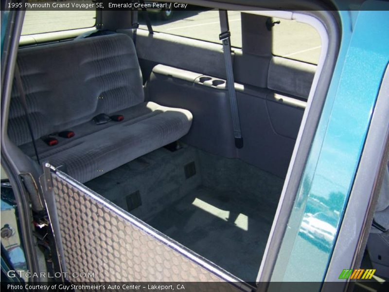 Emerald Green Pearl / Gray 1995 Plymouth Grand Voyager SE