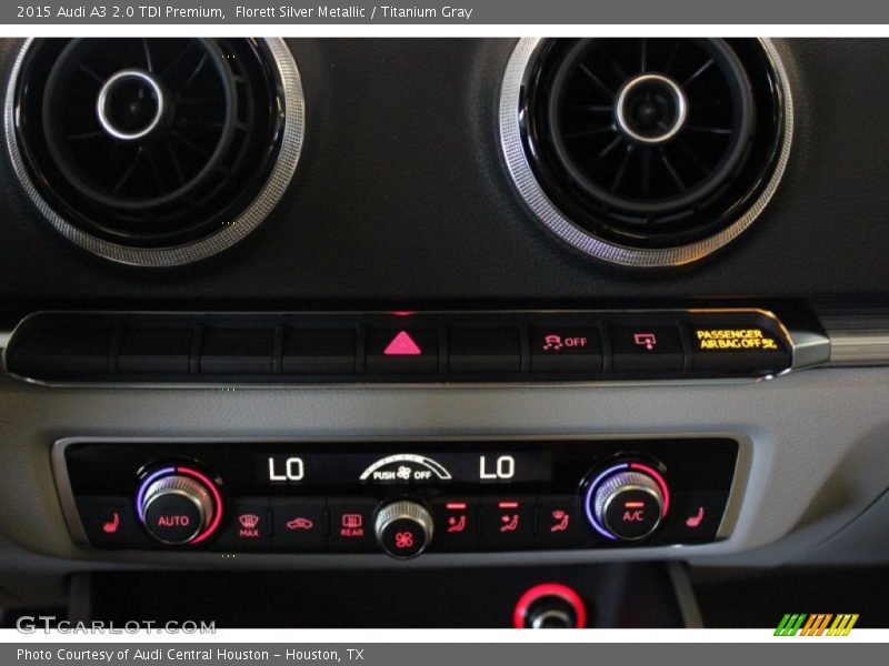 Florett Silver Metallic / Titanium Gray 2015 Audi A3 2.0 TDI Premium