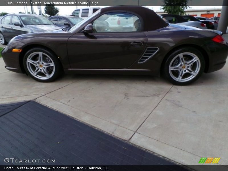 Macadamia Metallic / Sand Beige 2009 Porsche Boxster