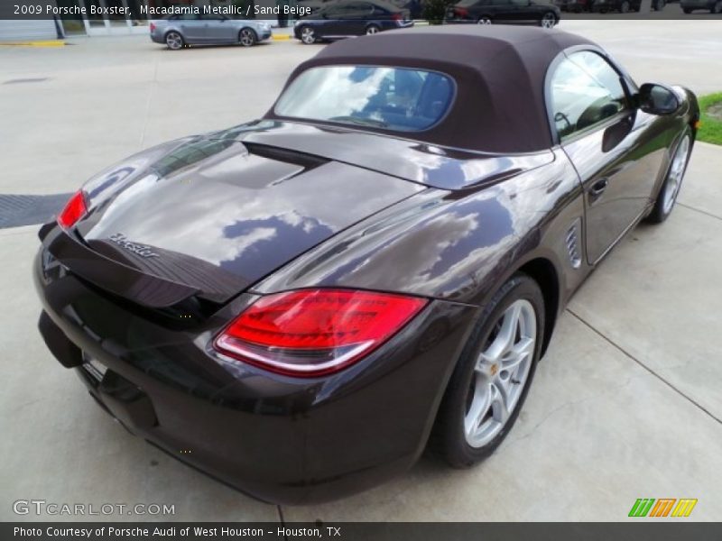 Macadamia Metallic / Sand Beige 2009 Porsche Boxster
