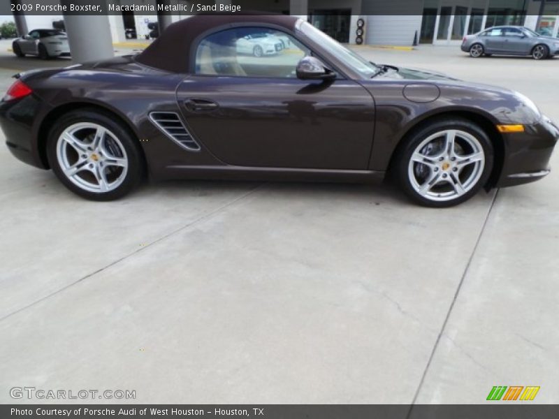 Macadamia Metallic / Sand Beige 2009 Porsche Boxster