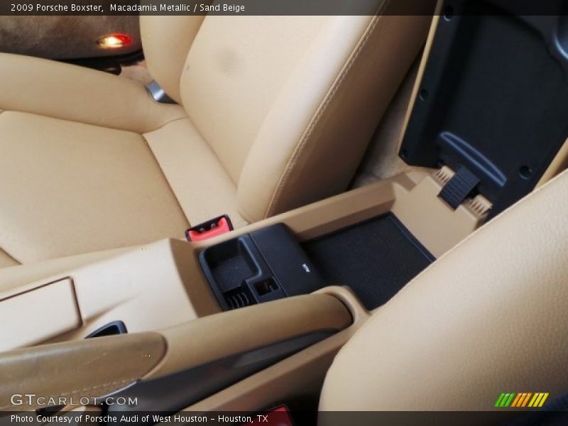 Macadamia Metallic / Sand Beige 2009 Porsche Boxster