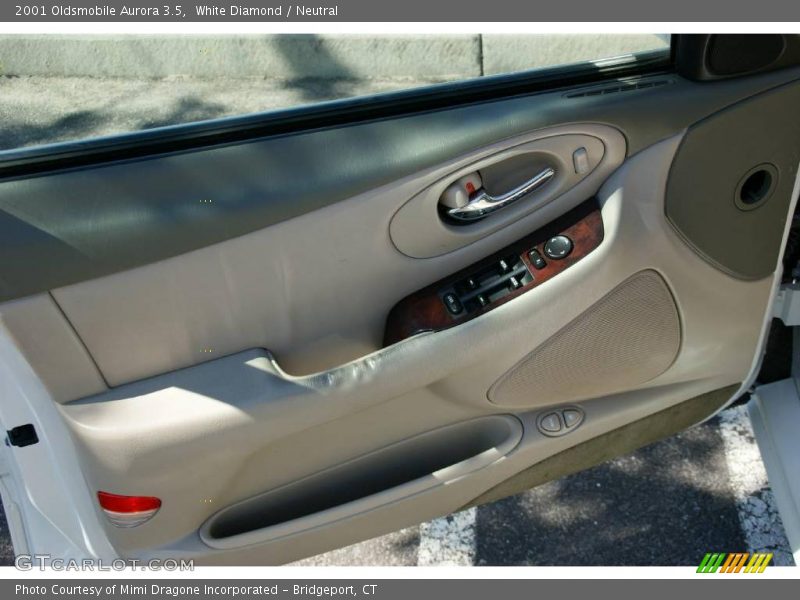 White Diamond / Neutral 2001 Oldsmobile Aurora 3.5