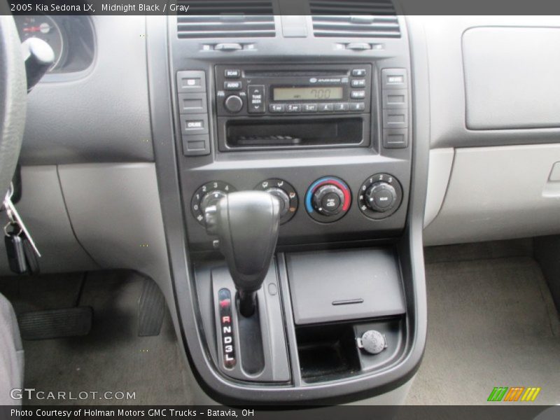 Midnight Black / Gray 2005 Kia Sedona LX