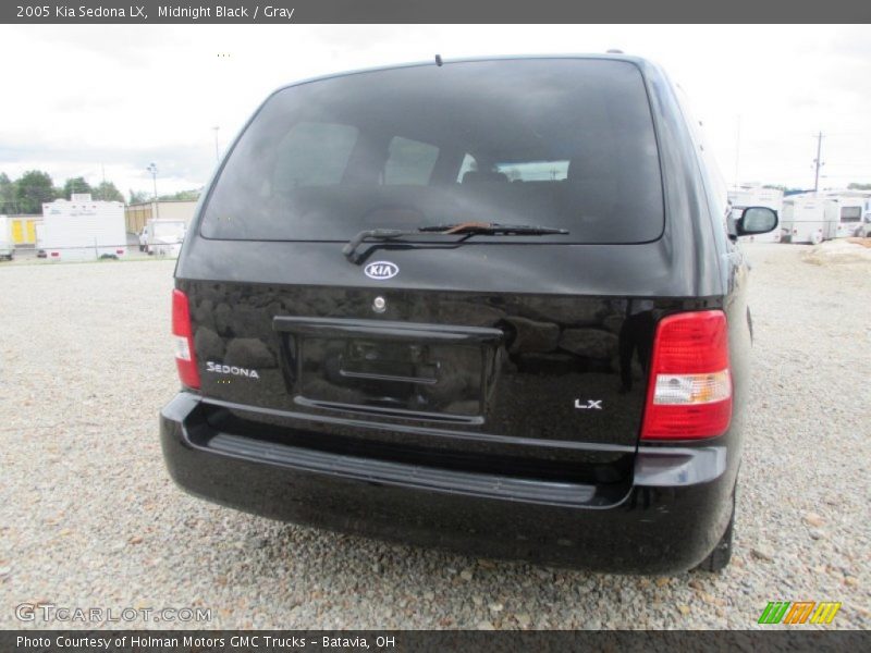 Midnight Black / Gray 2005 Kia Sedona LX