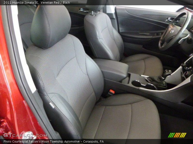 Venetian Red / Black 2011 Hyundai Sonata SE