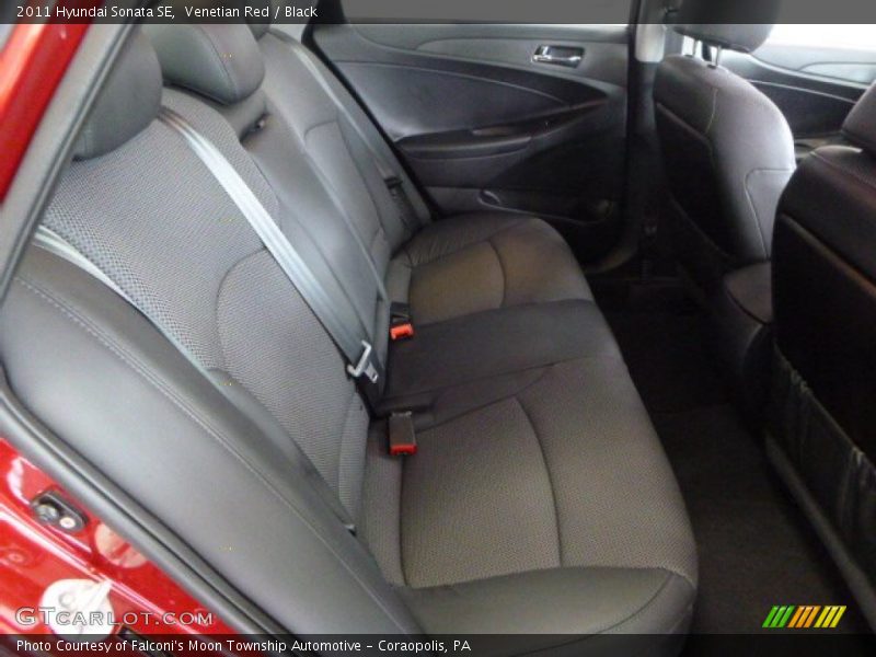 Venetian Red / Black 2011 Hyundai Sonata SE