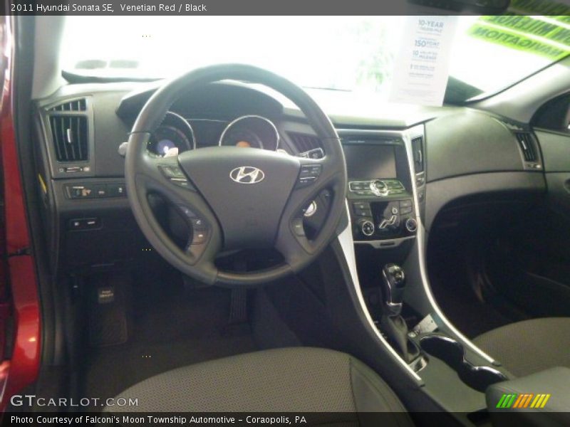 Venetian Red / Black 2011 Hyundai Sonata SE
