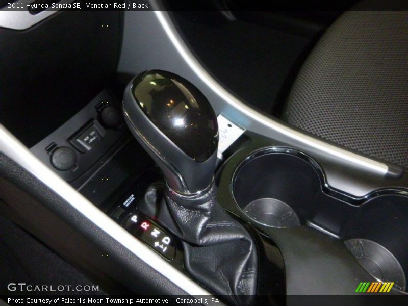 Venetian Red / Black 2011 Hyundai Sonata SE
