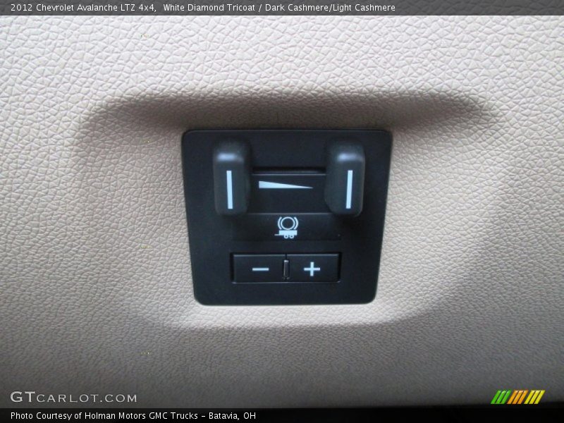 White Diamond Tricoat / Dark Cashmere/Light Cashmere 2012 Chevrolet Avalanche LTZ 4x4