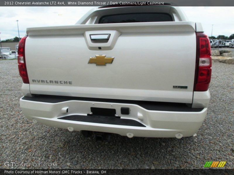 White Diamond Tricoat / Dark Cashmere/Light Cashmere 2012 Chevrolet Avalanche LTZ 4x4