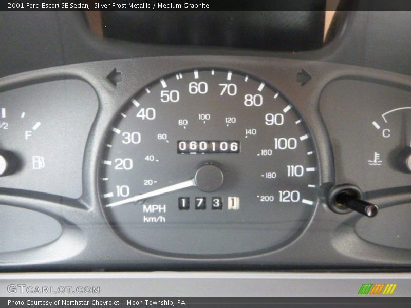 Silver Frost Metallic / Medium Graphite 2001 Ford Escort SE Sedan