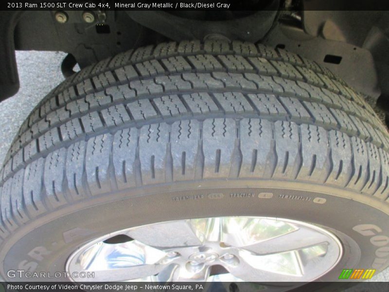 Mineral Gray Metallic / Black/Diesel Gray 2013 Ram 1500 SLT Crew Cab 4x4
