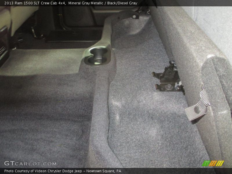 Mineral Gray Metallic / Black/Diesel Gray 2013 Ram 1500 SLT Crew Cab 4x4