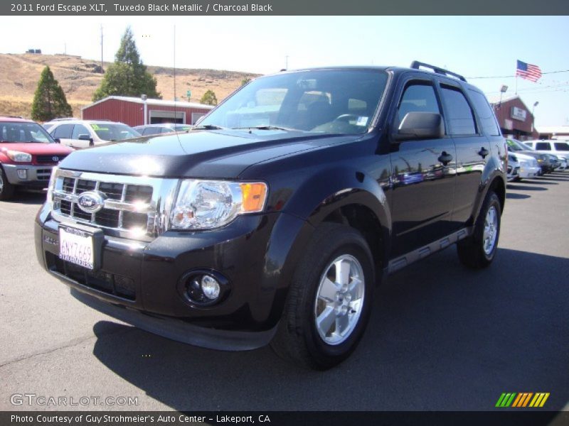 Tuxedo Black Metallic / Charcoal Black 2011 Ford Escape XLT